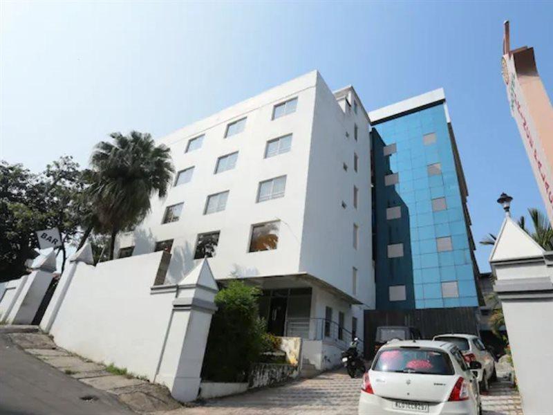 Super Townhouse Prince Palace Thiruvananthapuram Exteriör bild