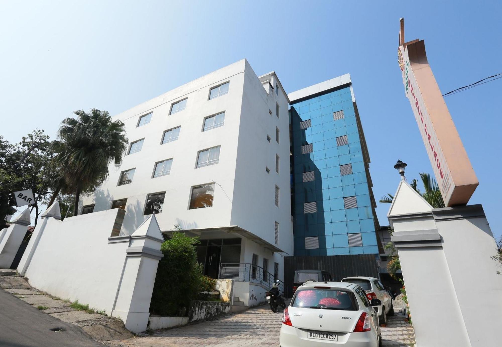 Super Townhouse Prince Palace Thiruvananthapuram Exteriör bild