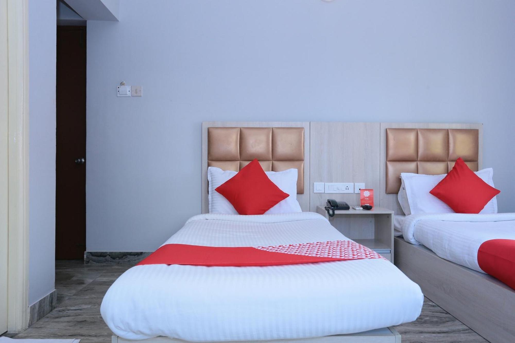 Super Townhouse Prince Palace Thiruvananthapuram Exteriör bild