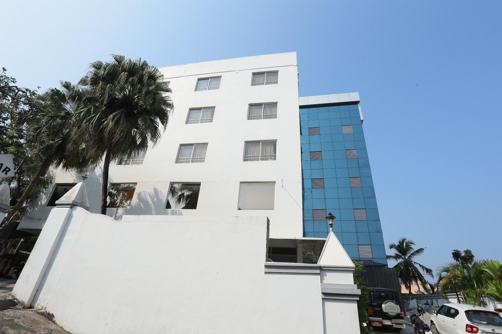 Super Townhouse Prince Palace Thiruvananthapuram Exteriör bild