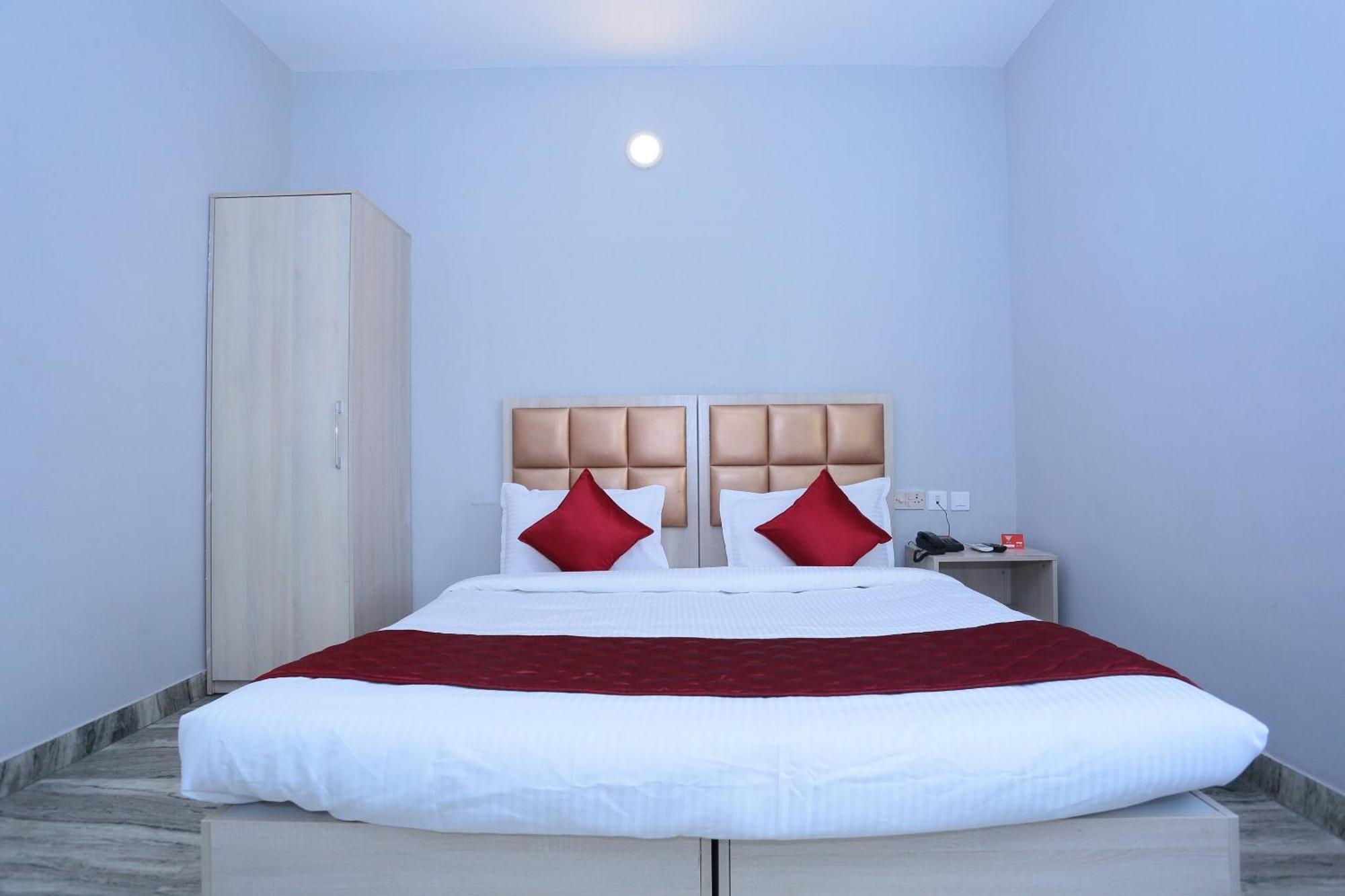 Super Townhouse Prince Palace Thiruvananthapuram Exteriör bild